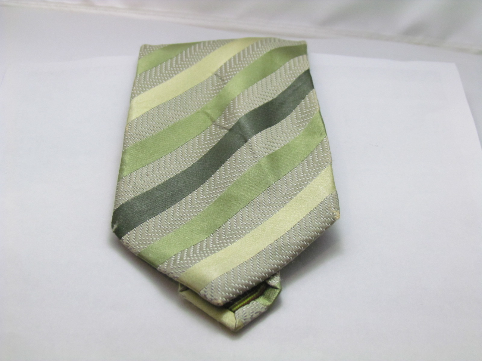 Green and Gold stripes – Love Our Ties